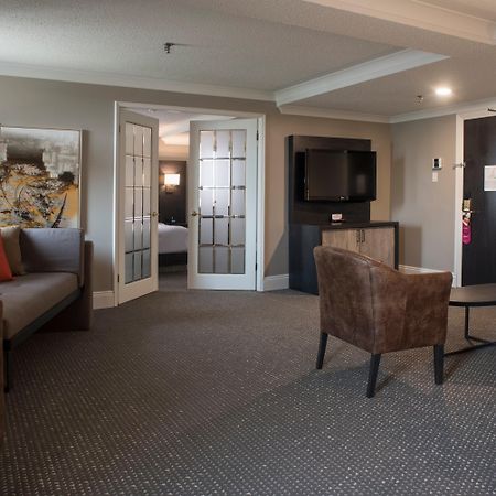 Crowne Plaza Fredericton Lord Beaverbrook By Ihg Exteriör bild
