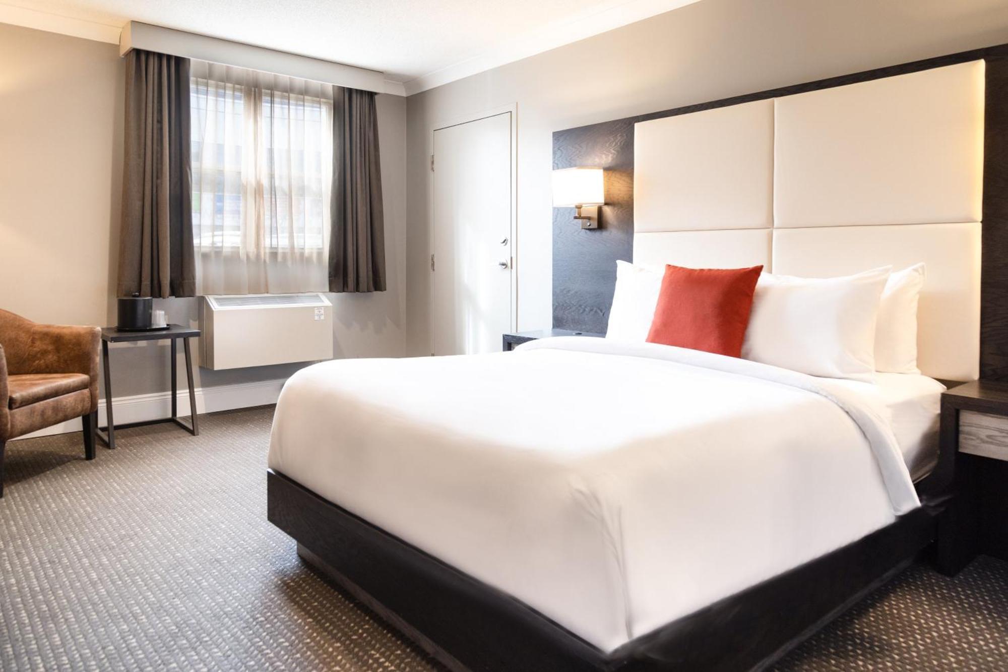 Crowne Plaza Fredericton Lord Beaverbrook By Ihg Exteriör bild