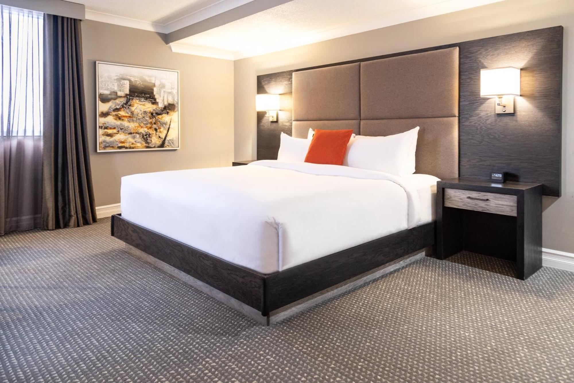 Crowne Plaza Fredericton Lord Beaverbrook By Ihg Exteriör bild