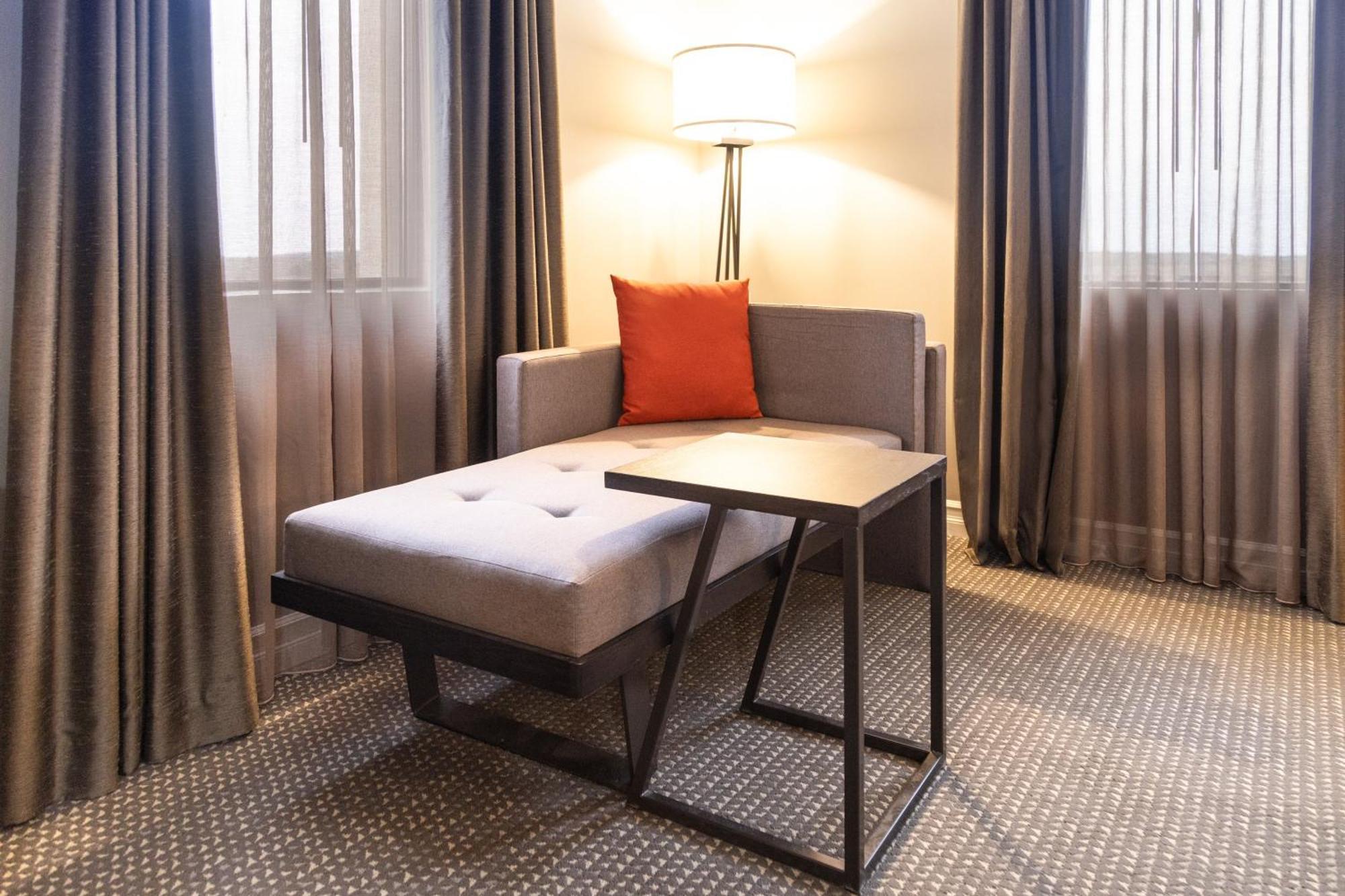 Crowne Plaza Fredericton Lord Beaverbrook By Ihg Exteriör bild