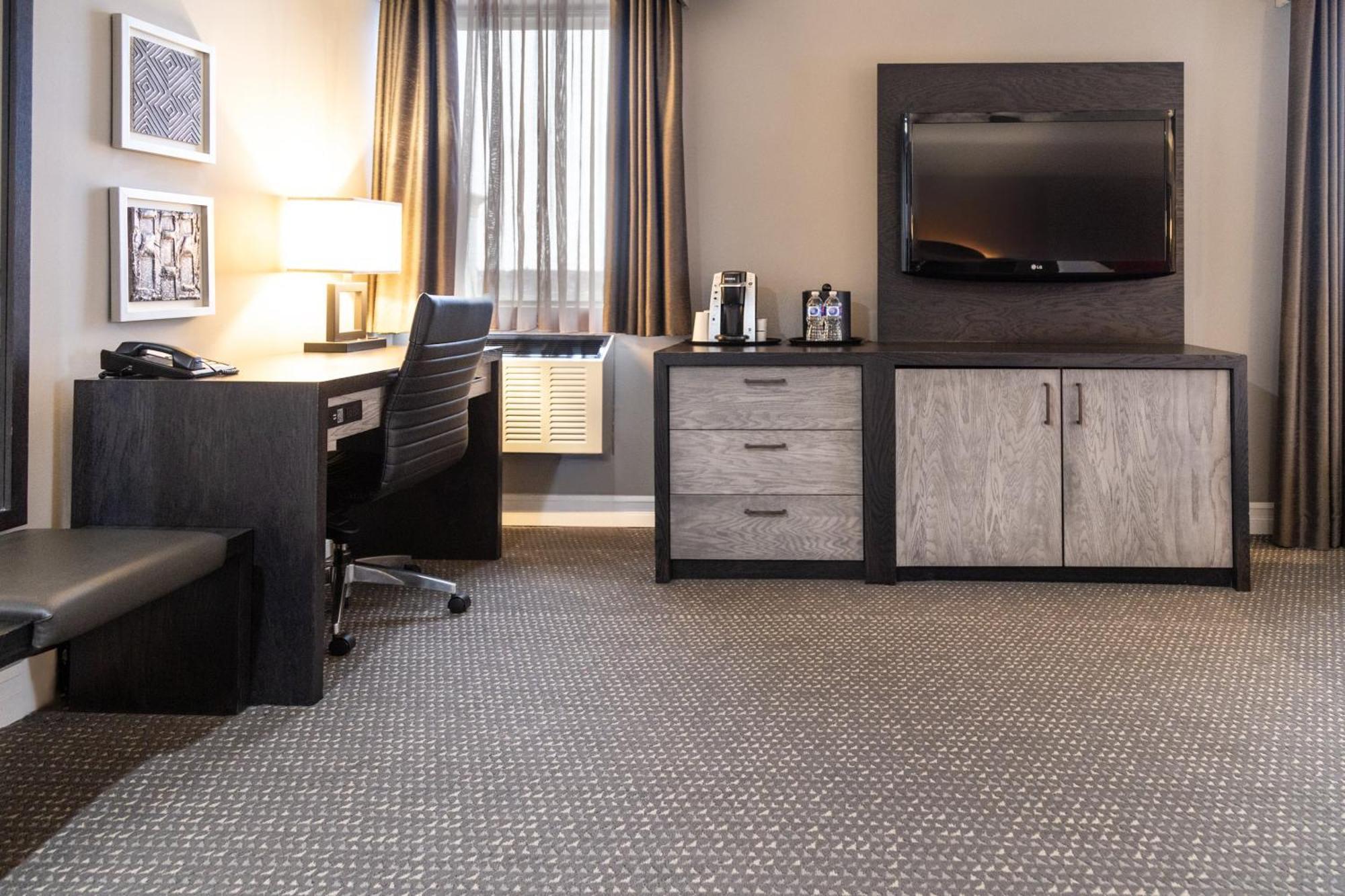 Crowne Plaza Fredericton Lord Beaverbrook By Ihg Exteriör bild