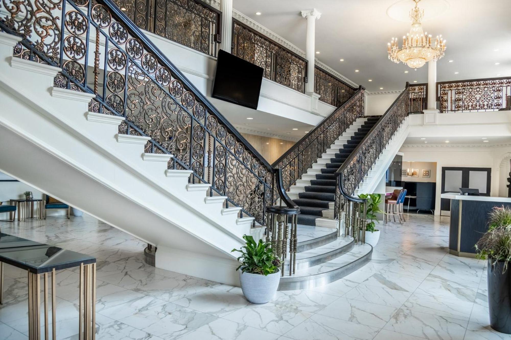 Crowne Plaza Fredericton Lord Beaverbrook By Ihg Exteriör bild